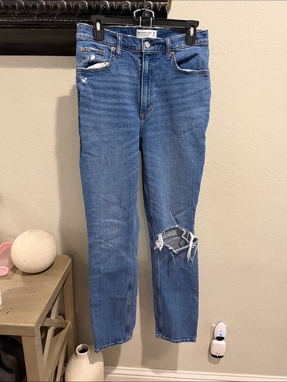 Abercrombie & Fitch 90s Slim Straight Curve Love Medium Blue Distressed Jeans